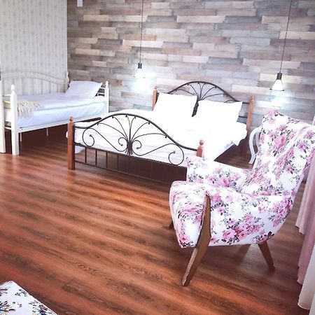 Sakhli Laghamshi Hotel Местия Екстериор снимка