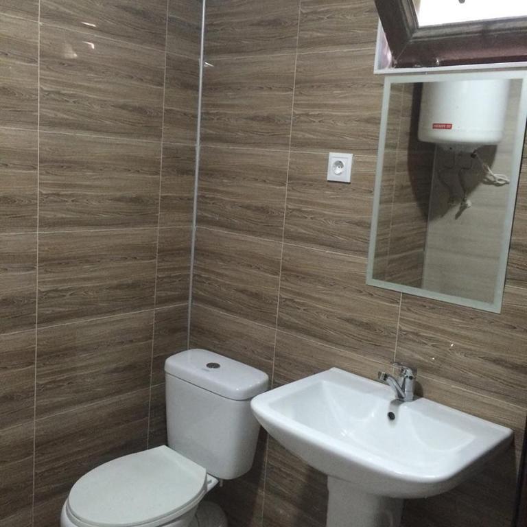 Sakhli Laghamshi Hotel Местия Екстериор снимка