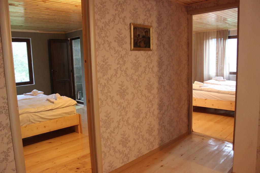 Sakhli Laghamshi Hotel Местия Екстериор снимка