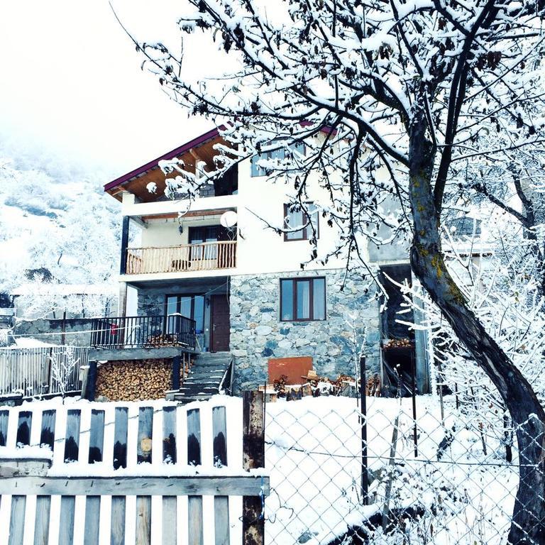 Sakhli Laghamshi Hotel Местия Екстериор снимка
