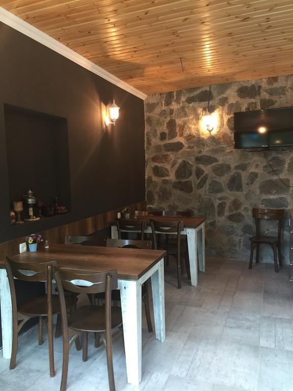 Sakhli Laghamshi Hotel Местия Екстериор снимка