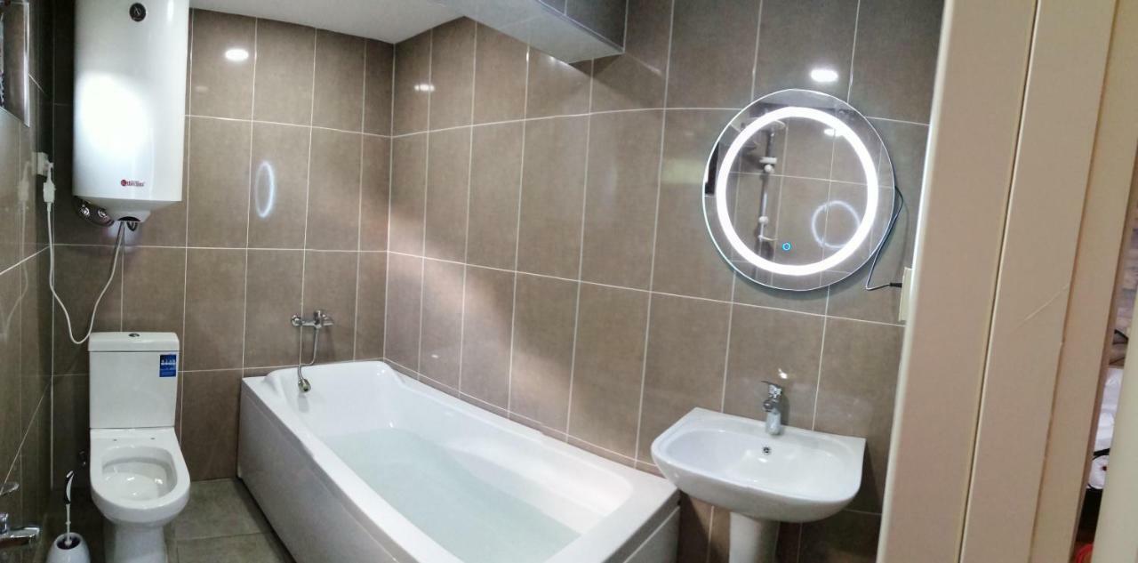 Sakhli Laghamshi Hotel Местия Екстериор снимка